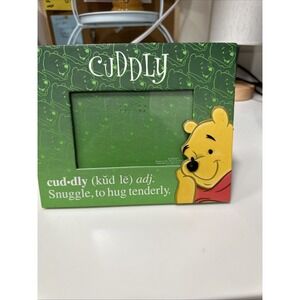 WINNIE THE‎ POOH "Cuddly" 3x5 Picture Frame*Green*Disney*Bear*Baby*Child*Family